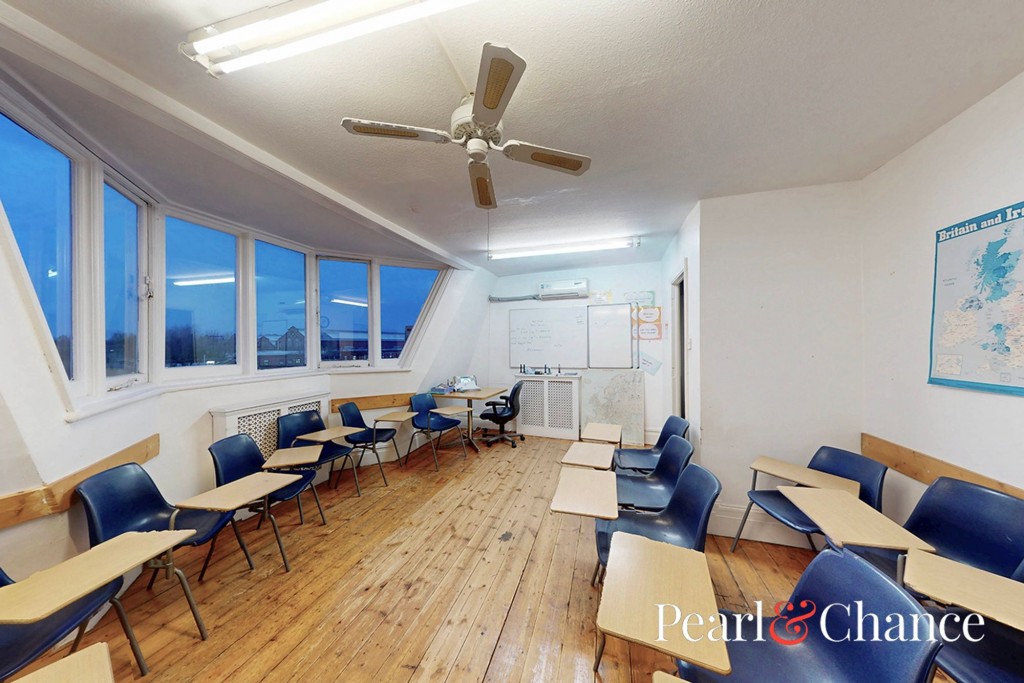 Golders Green Road, London, NW11