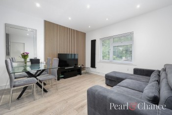 The Vale, London, NW11