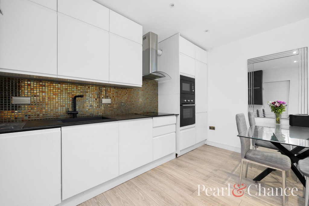 The Vale, London, NW11