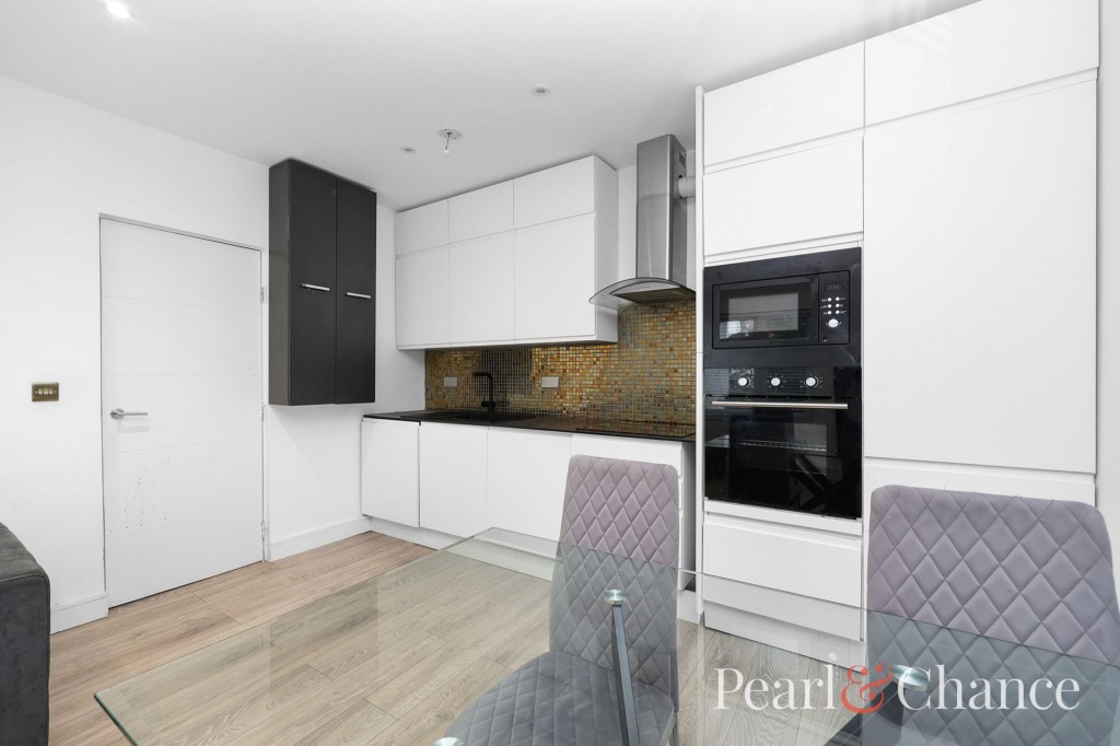 The Vale, London, NW11