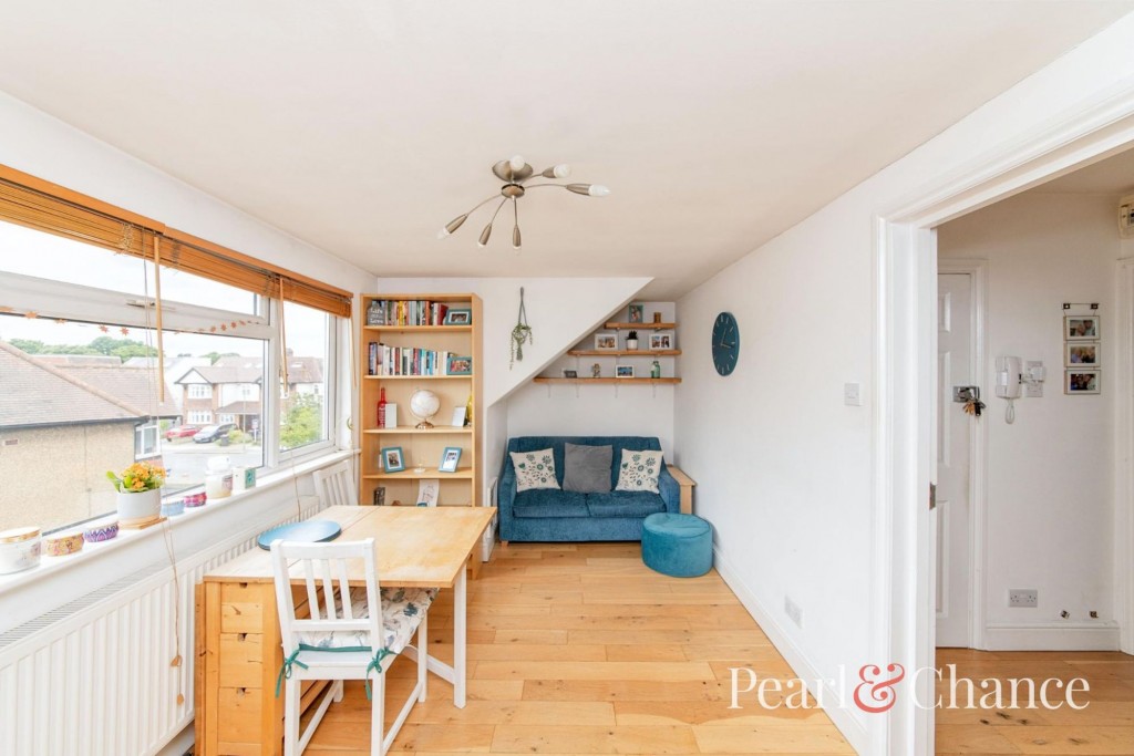 Sunny Gardens Parade, London, NW4