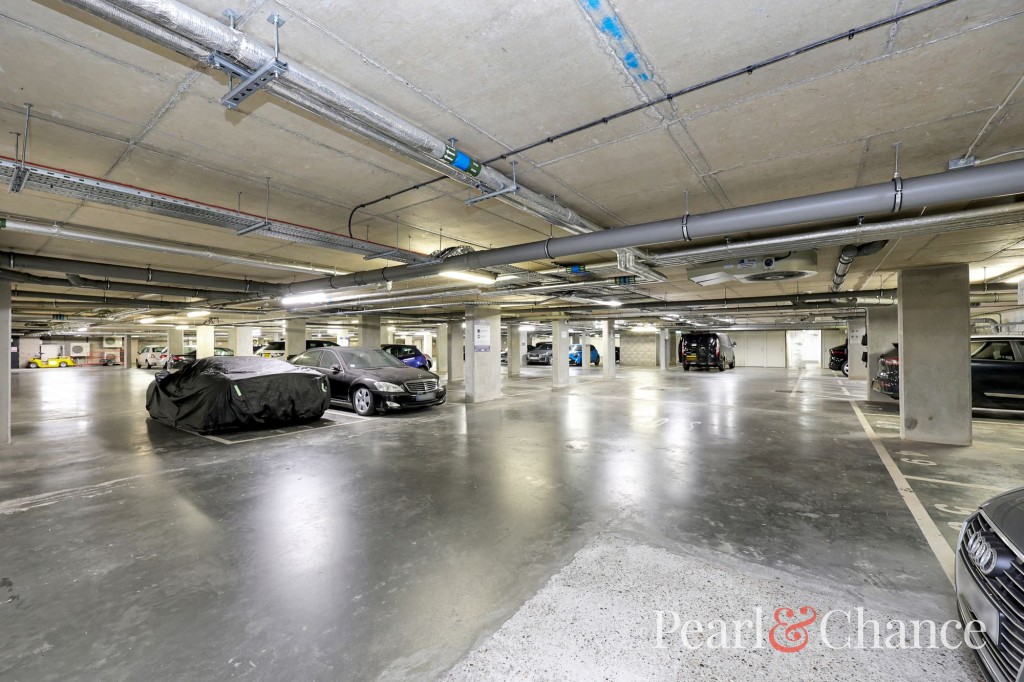 Regis Place, Llanvanor Road, NW2
