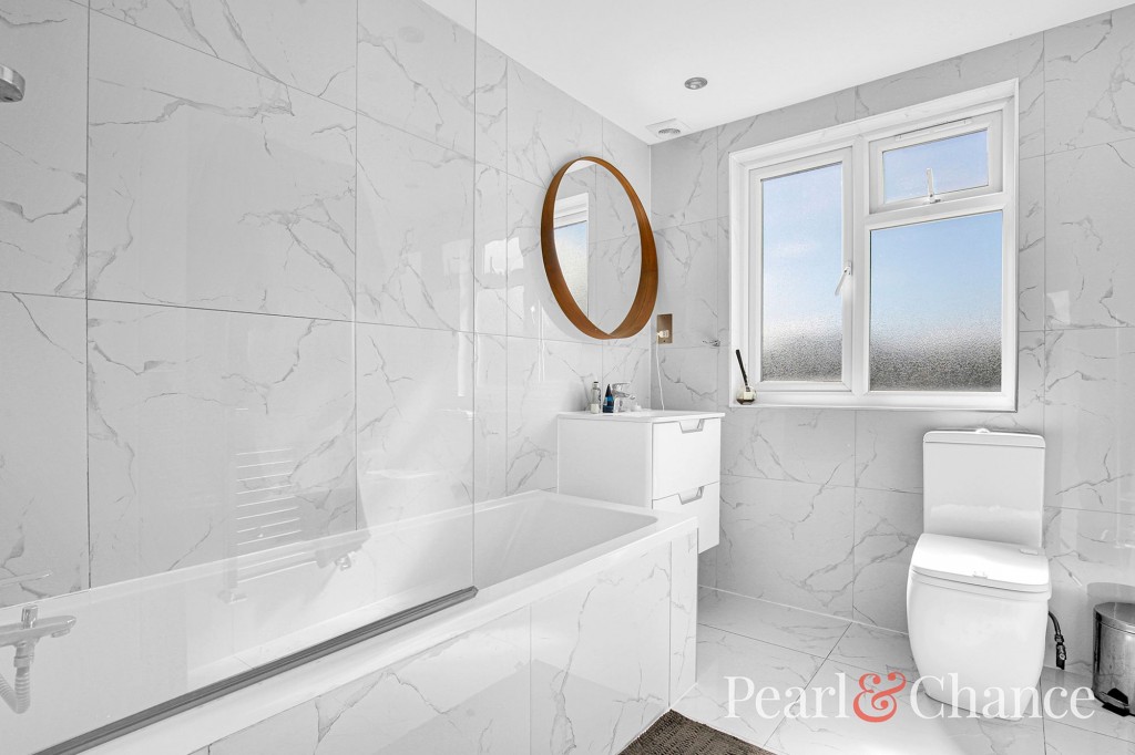 Golders Rise, London, NW4