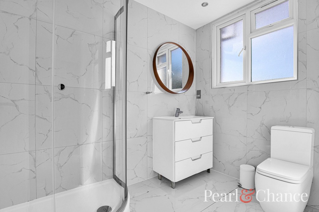 Golders Rise, London, NW4