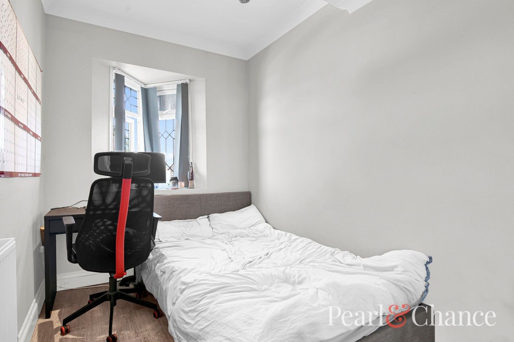 Golders Rise, London, NW4