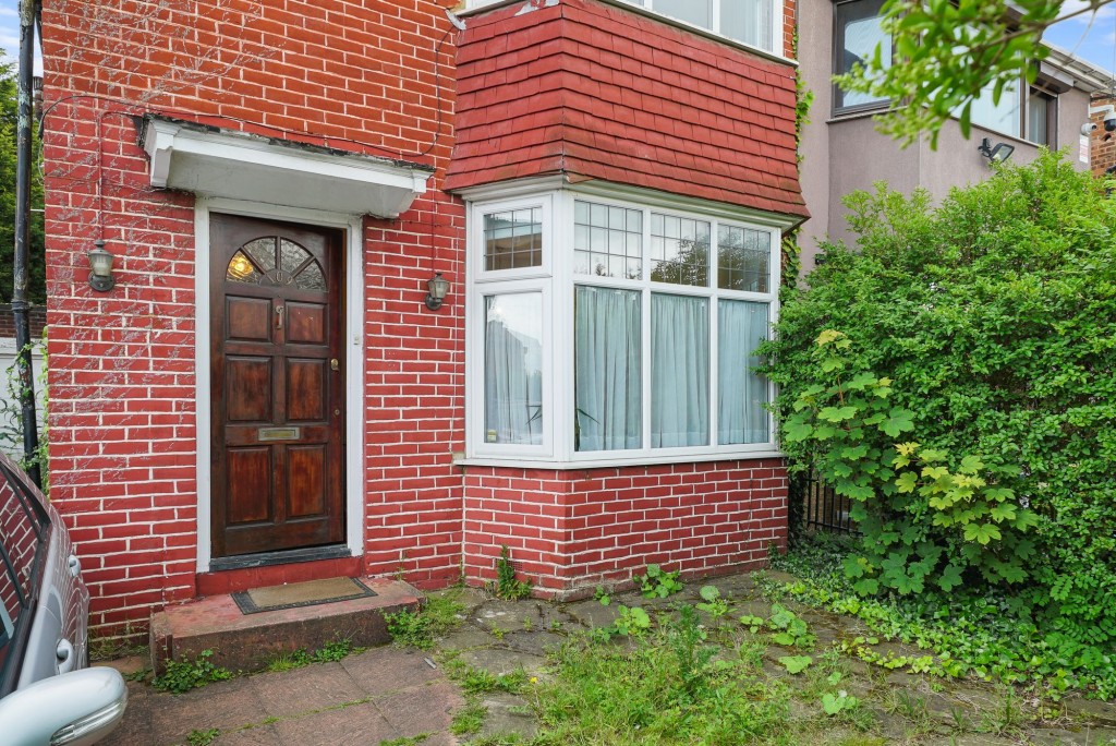 Cheviot Gardens, London, NW2