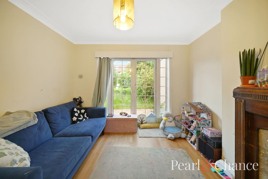 Cheviot Gardens, London, NW2