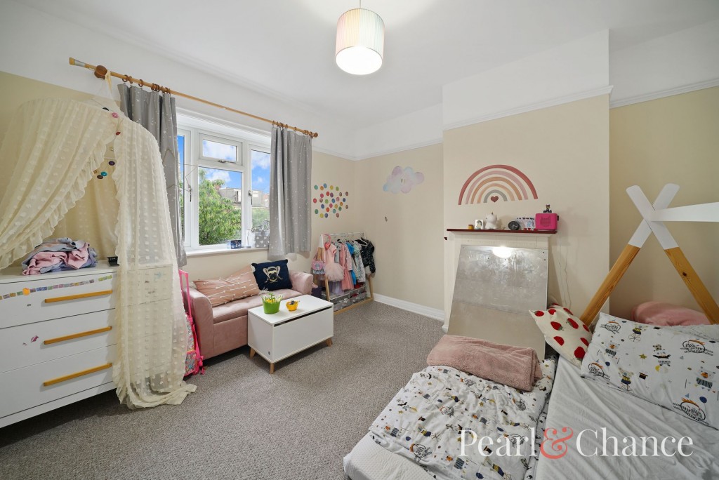 Cheviot Gardens, London, NW2