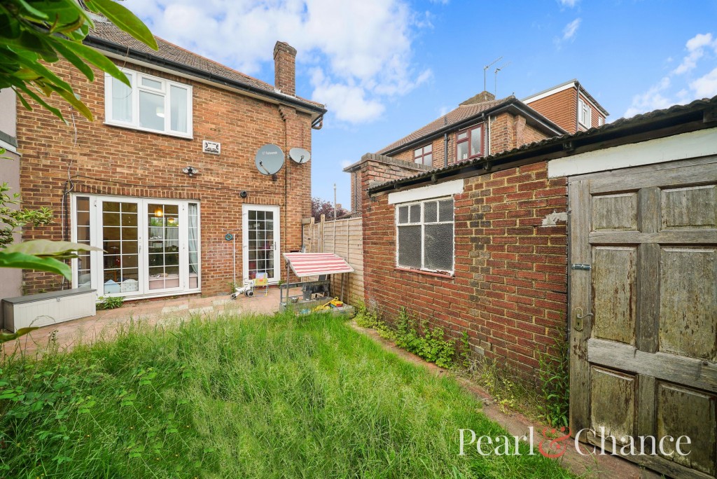 Cheviot Gardens, London, NW2