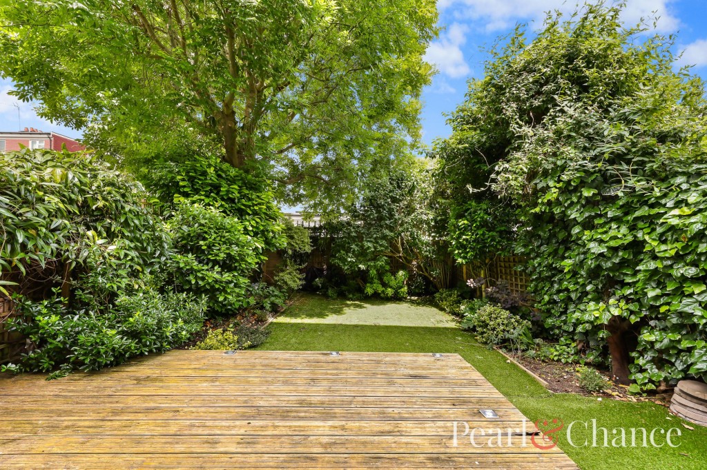Powis Gardens, London, NW11