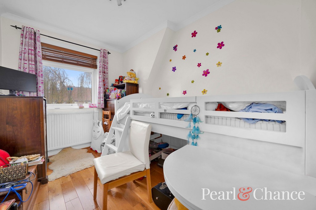 Templars Avenue, London, NW11