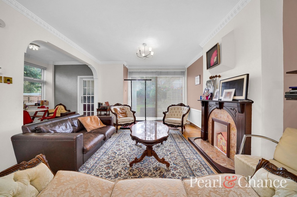 Templars Avenue, London, NW11