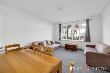 Gainsborough Gardens, London, NW11