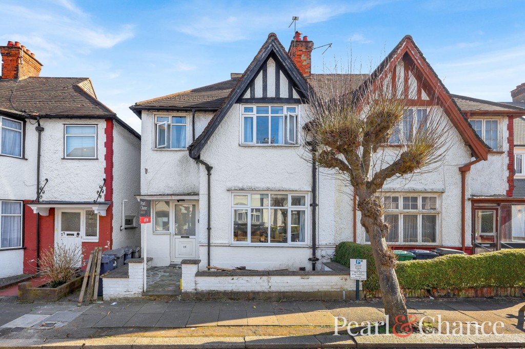 Gainsborough Gardens, London, NW11