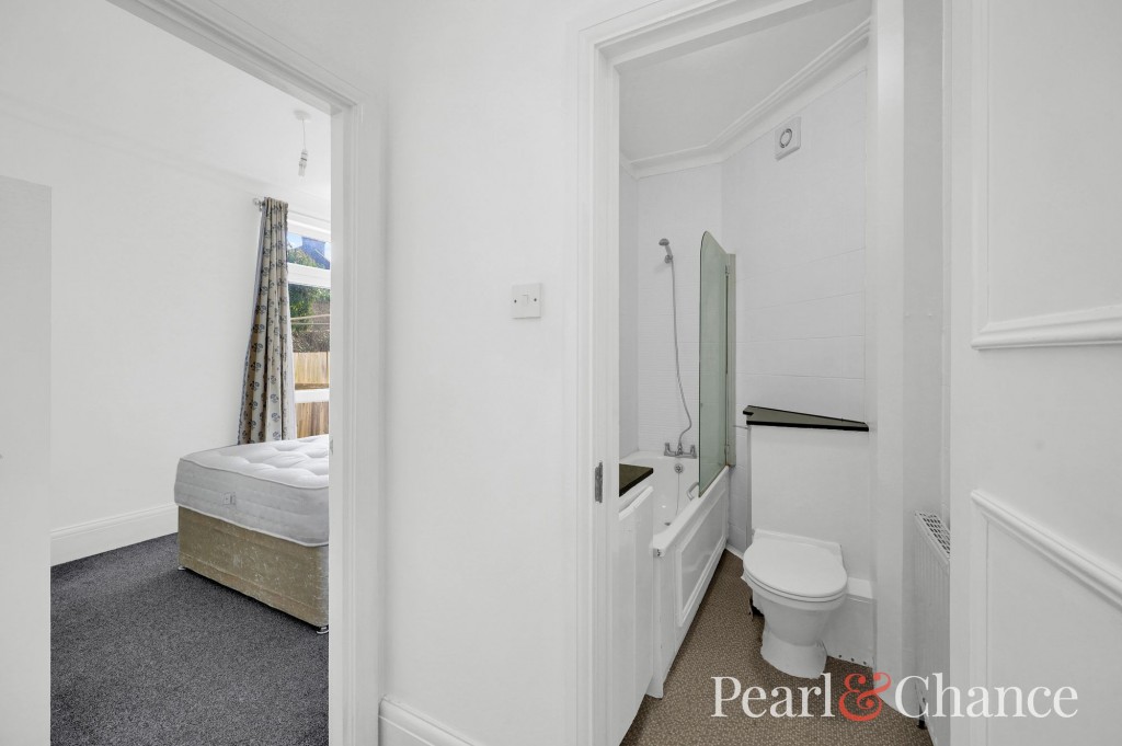 Gainsborough Gardens, London, NW11