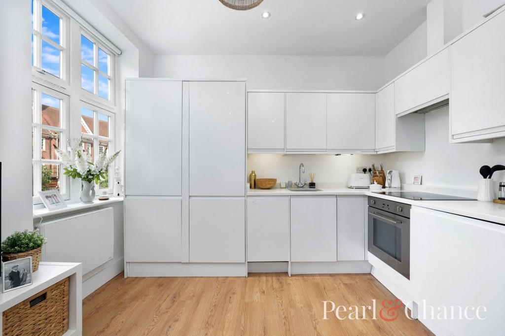 Golders Way, London, NW11
