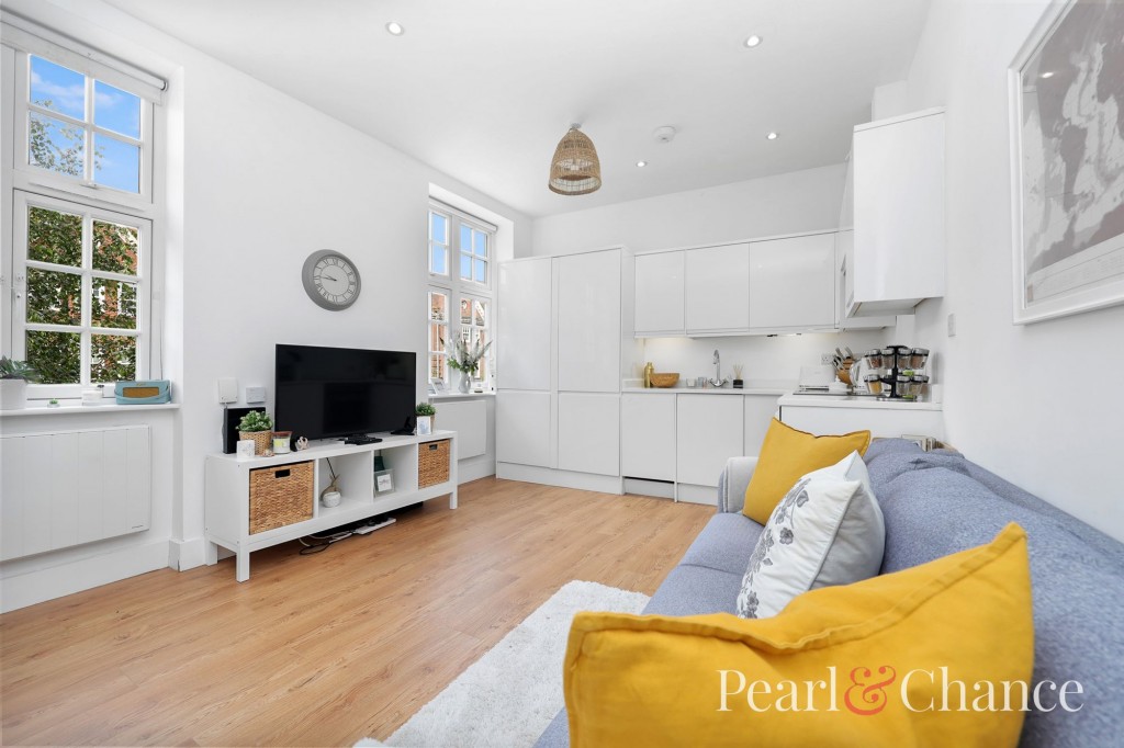 Golders Way, London, NW11