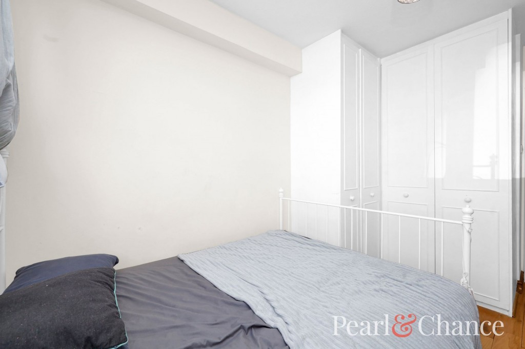 Regent Court, Ballards Lane, N3