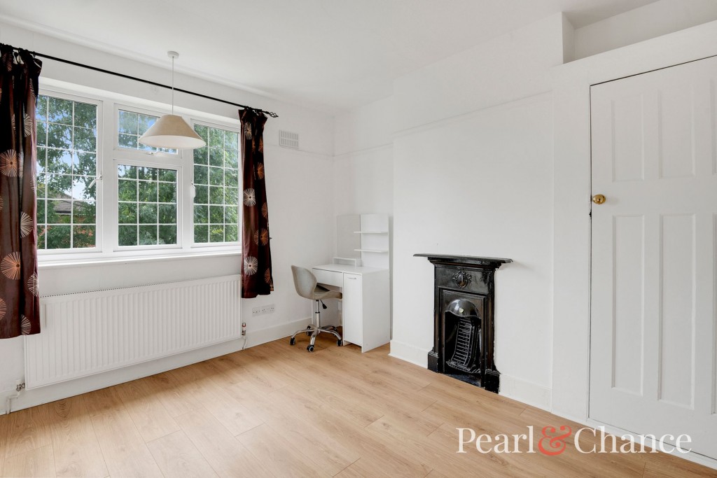 Hilltop Way, Stanmore, HA7