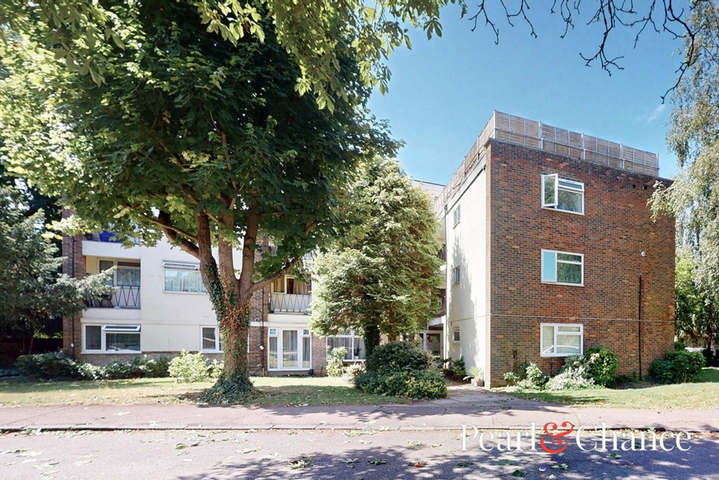 Dunraven Drive, Enfield, EN2