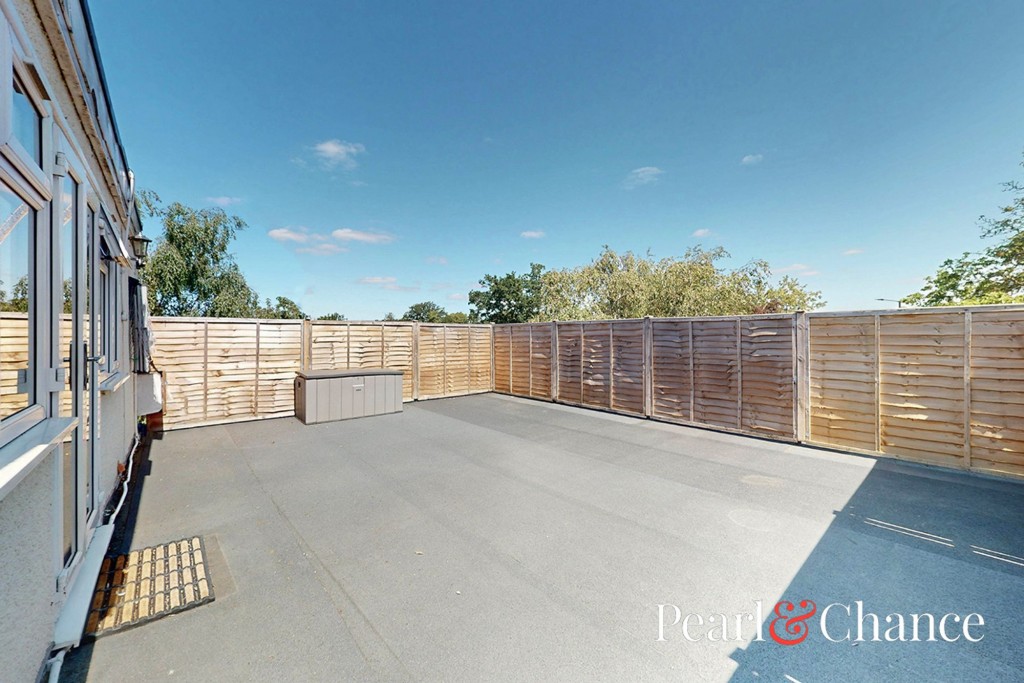 Dunraven Drive, Enfield, EN2