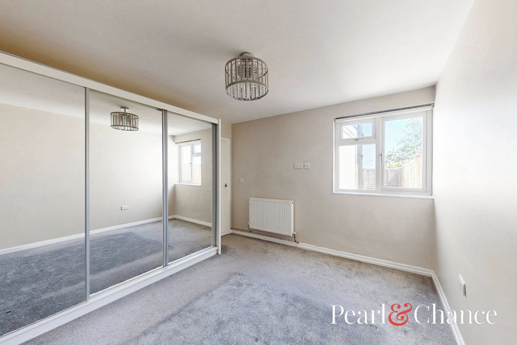 Dunraven Drive, Enfield, EN2