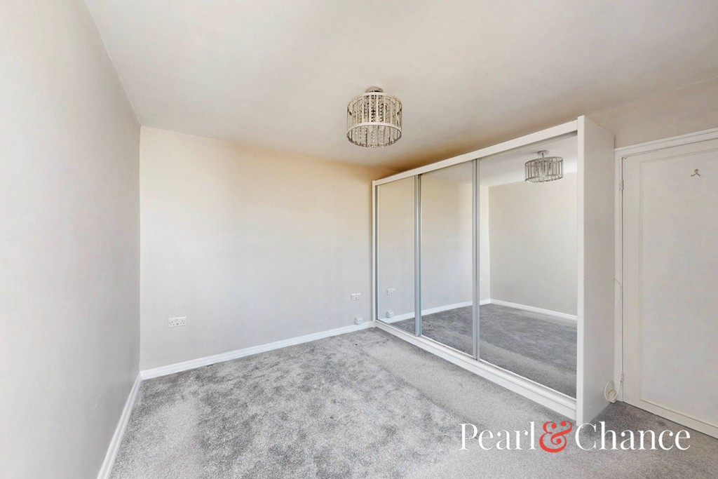 Dunraven Drive, Enfield, EN2