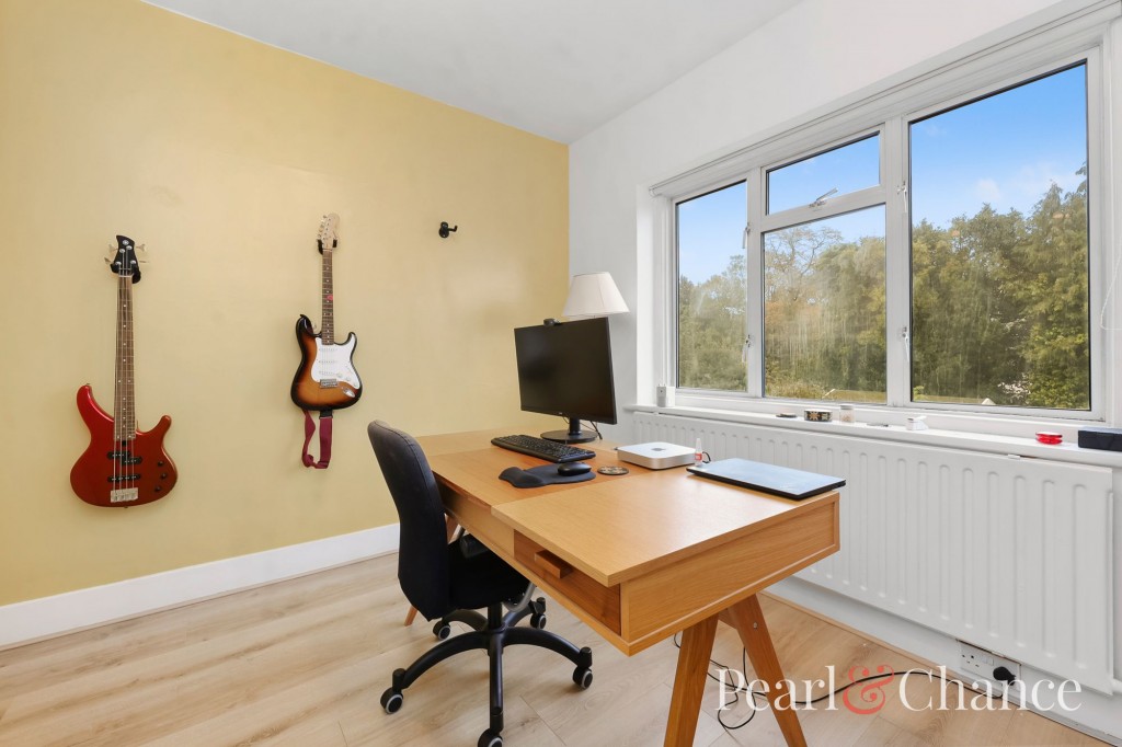 Hodford Road, London, NW11