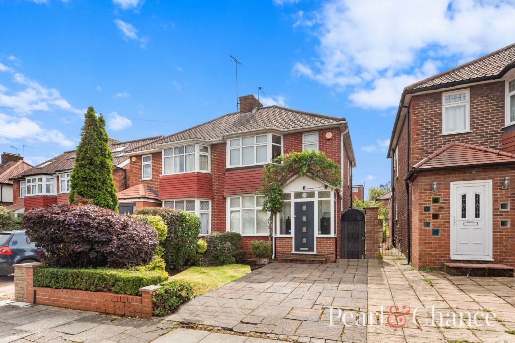Cumbrian Gardens, London, NW2