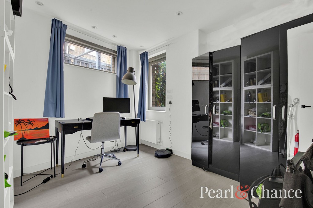 MillLane, London, NW6