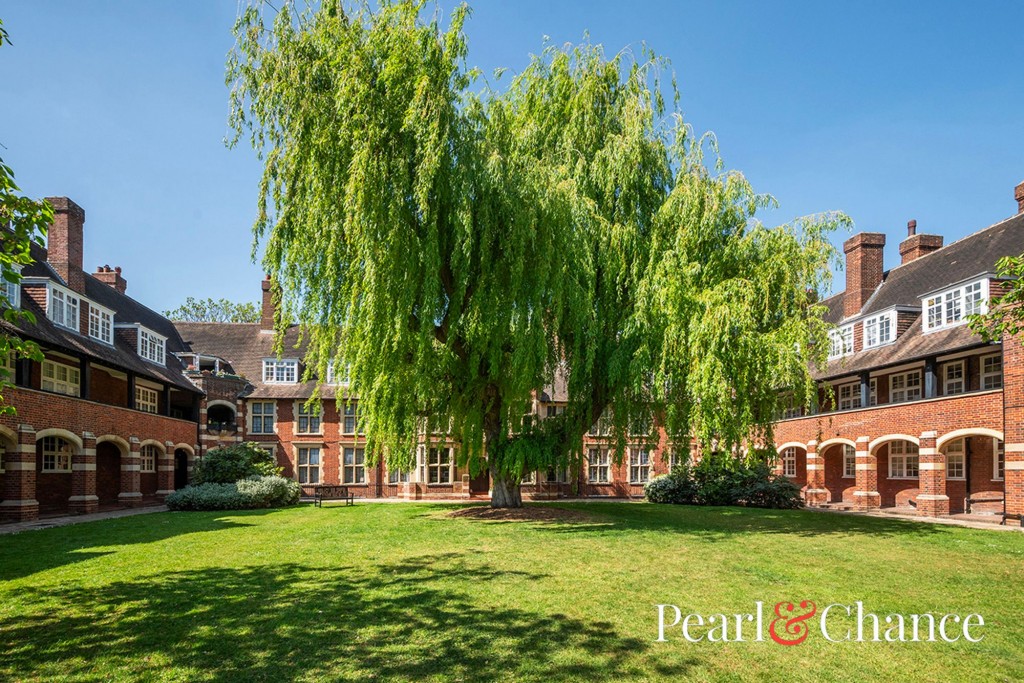 Meadway Court, Hampstead Garden Suburb, NW11