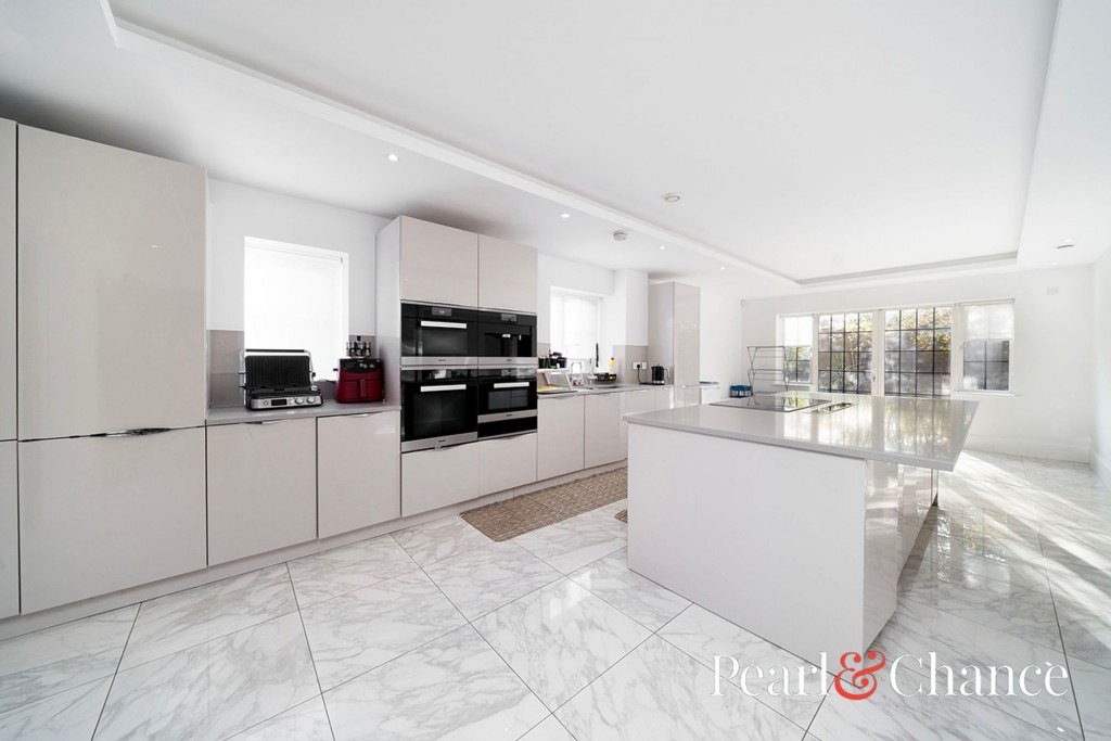 Chandos Way, Hampstead Garden Suburb, NW11