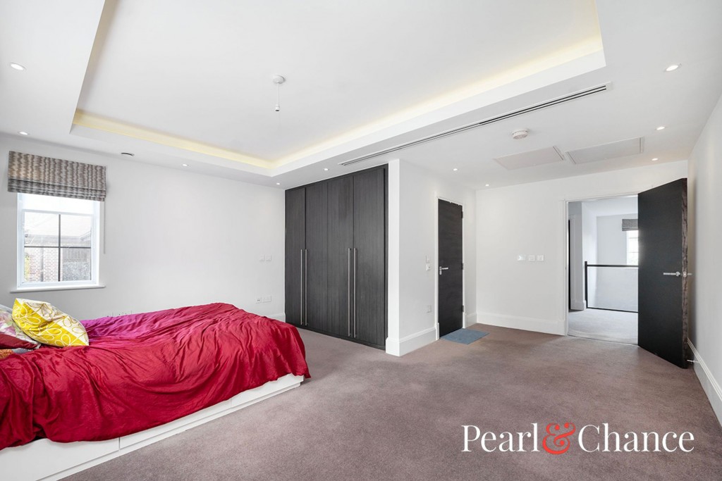 Chandos Way, Hampstead Garden Suburb, NW11