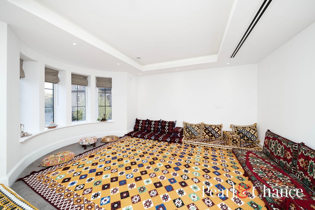 Chandos Way, Hampstead Garden Suburb, NW11