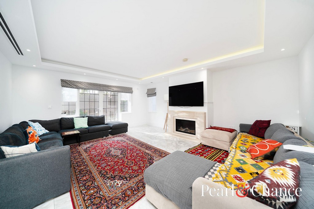 Chandos Way, Hampstead Garden Suburb, NW11