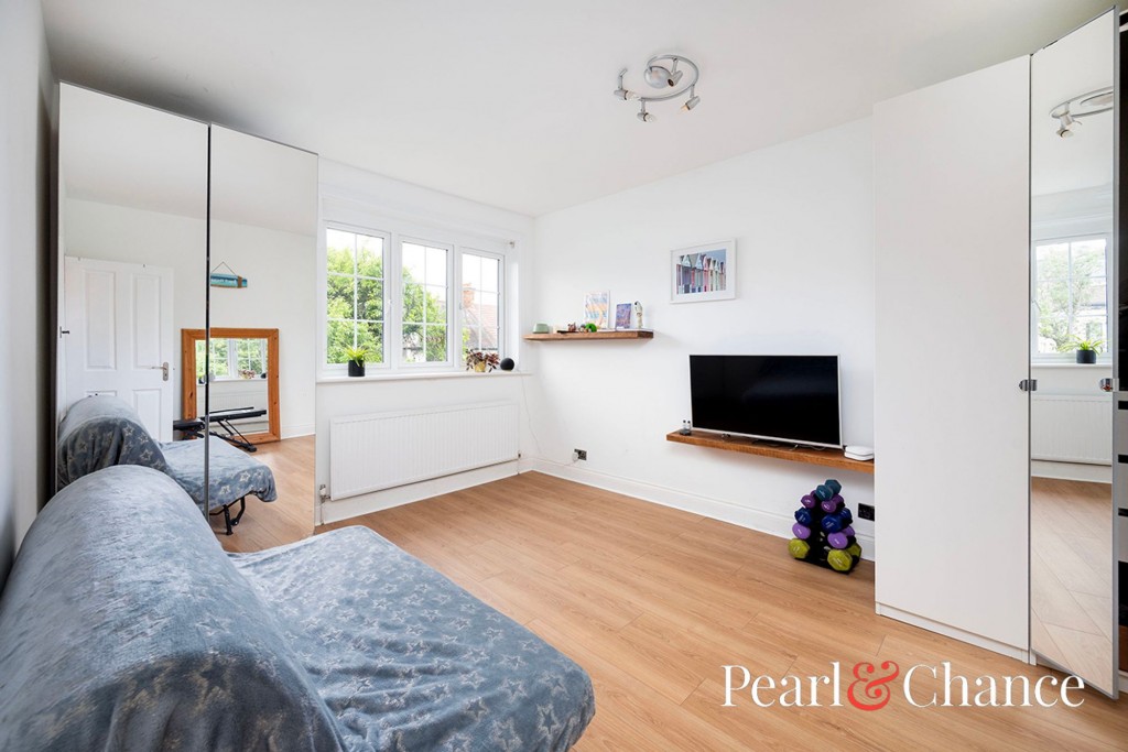 Powis Gardens, London, NW11