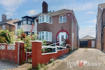 Crest Road, London, NW2