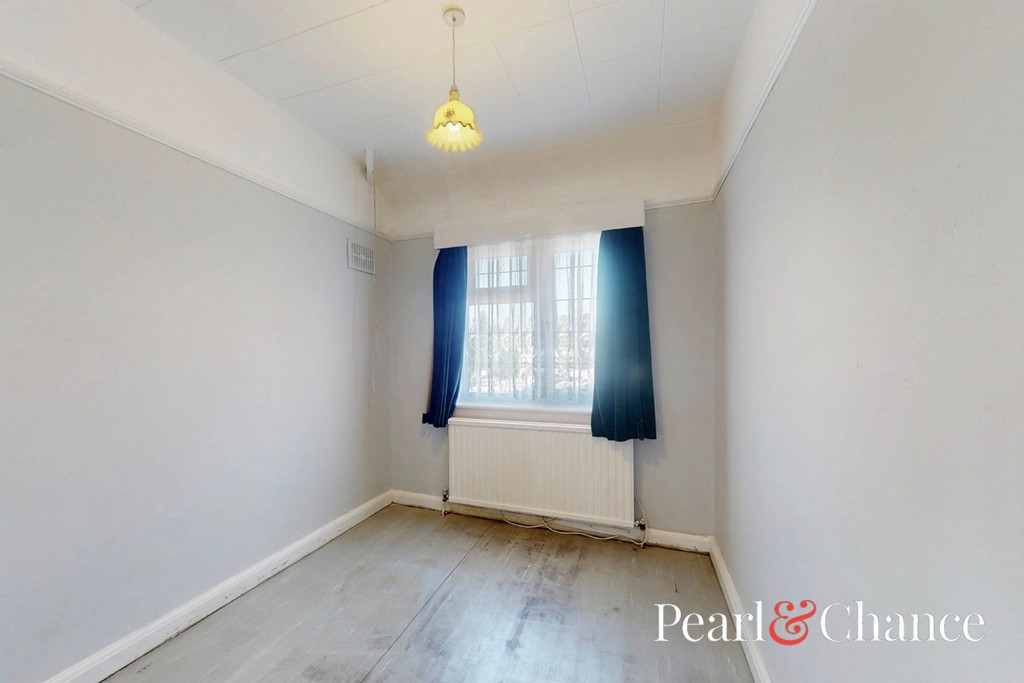 Crest Road, London, NW2