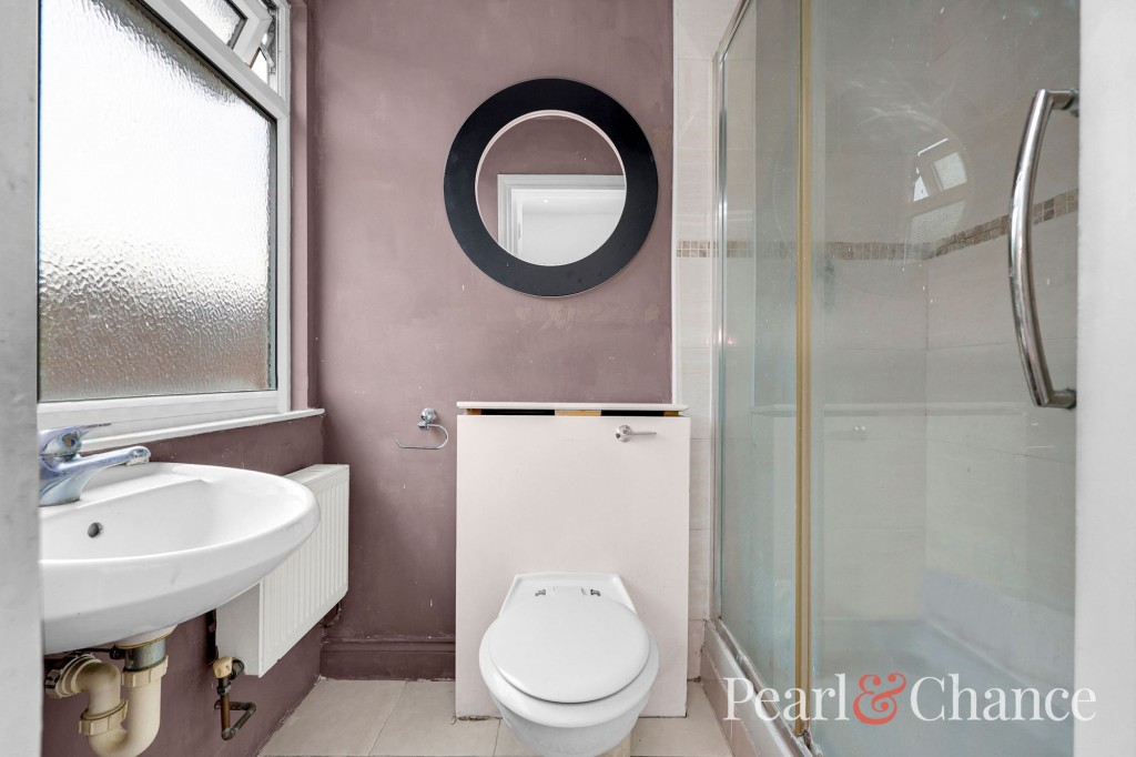 Golders Green Crescent, London, NW11