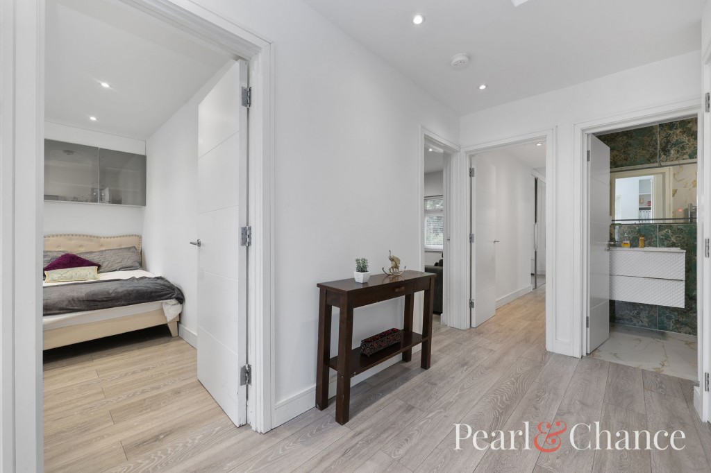 The Vale, London, NW11