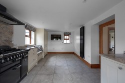 Yew Tree Farm, Eaves Green Lane, Goosnargh, Lancs, PR3