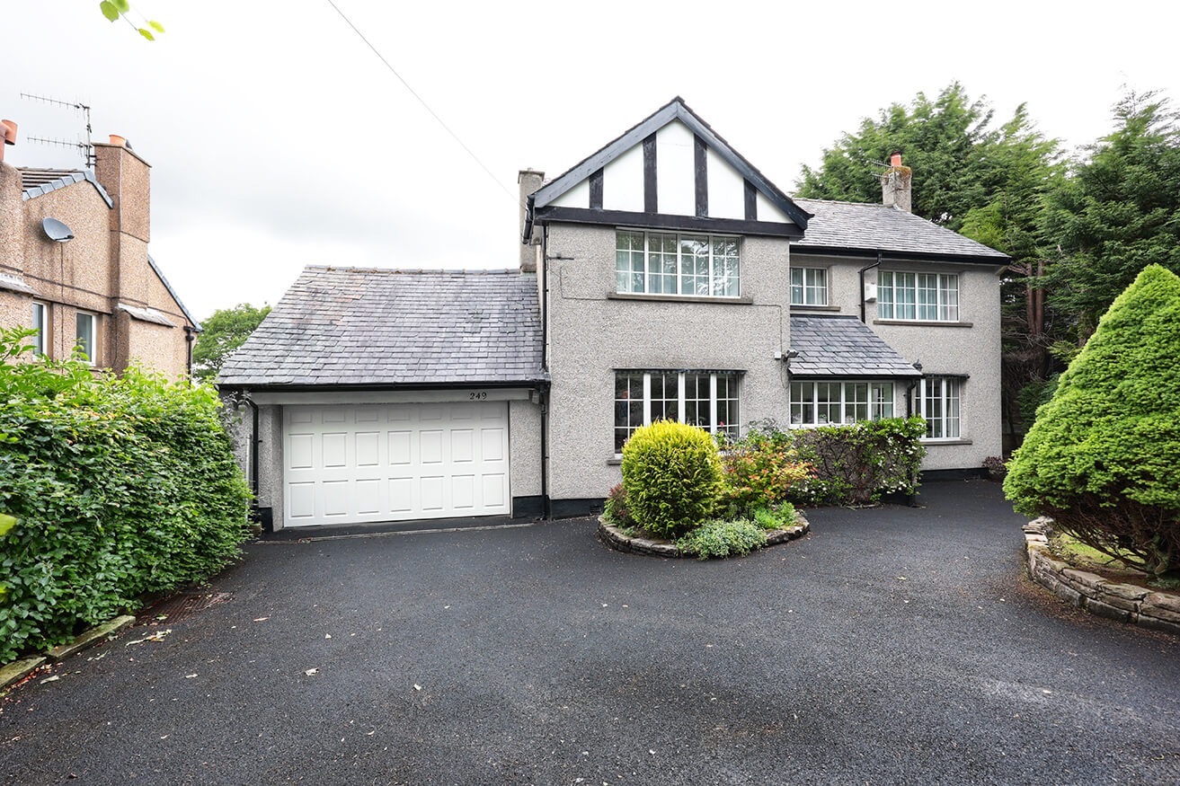 Halifax Road, Nelson, Lancashire, BB9