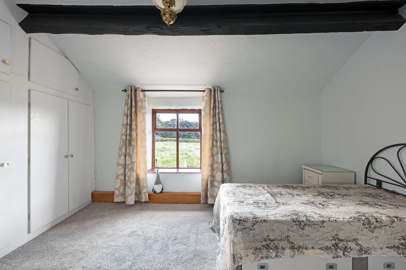 New Row Cottages, Knowle Green, Lancs, PR3