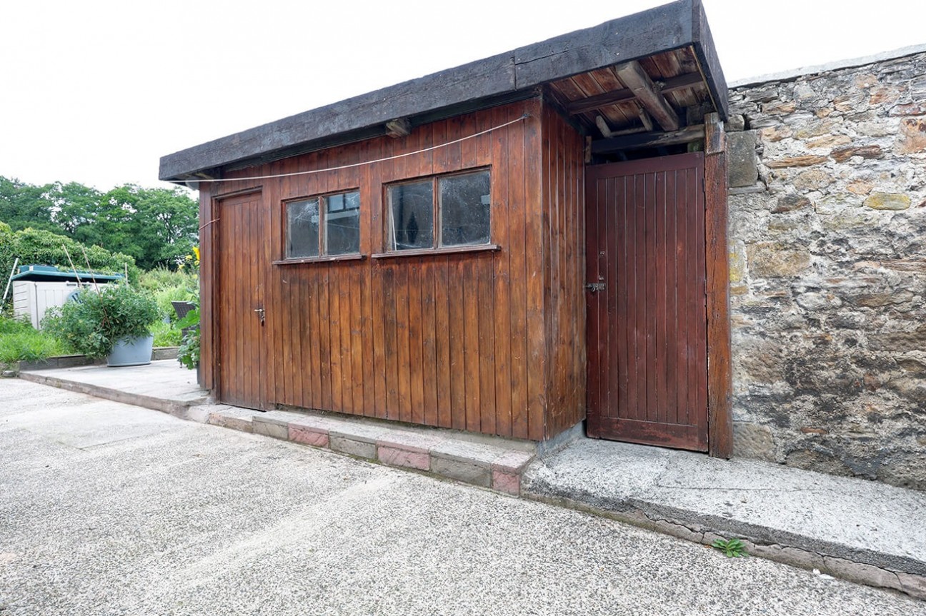 New Row Cottages, Knowle Green, Lancs, PR3