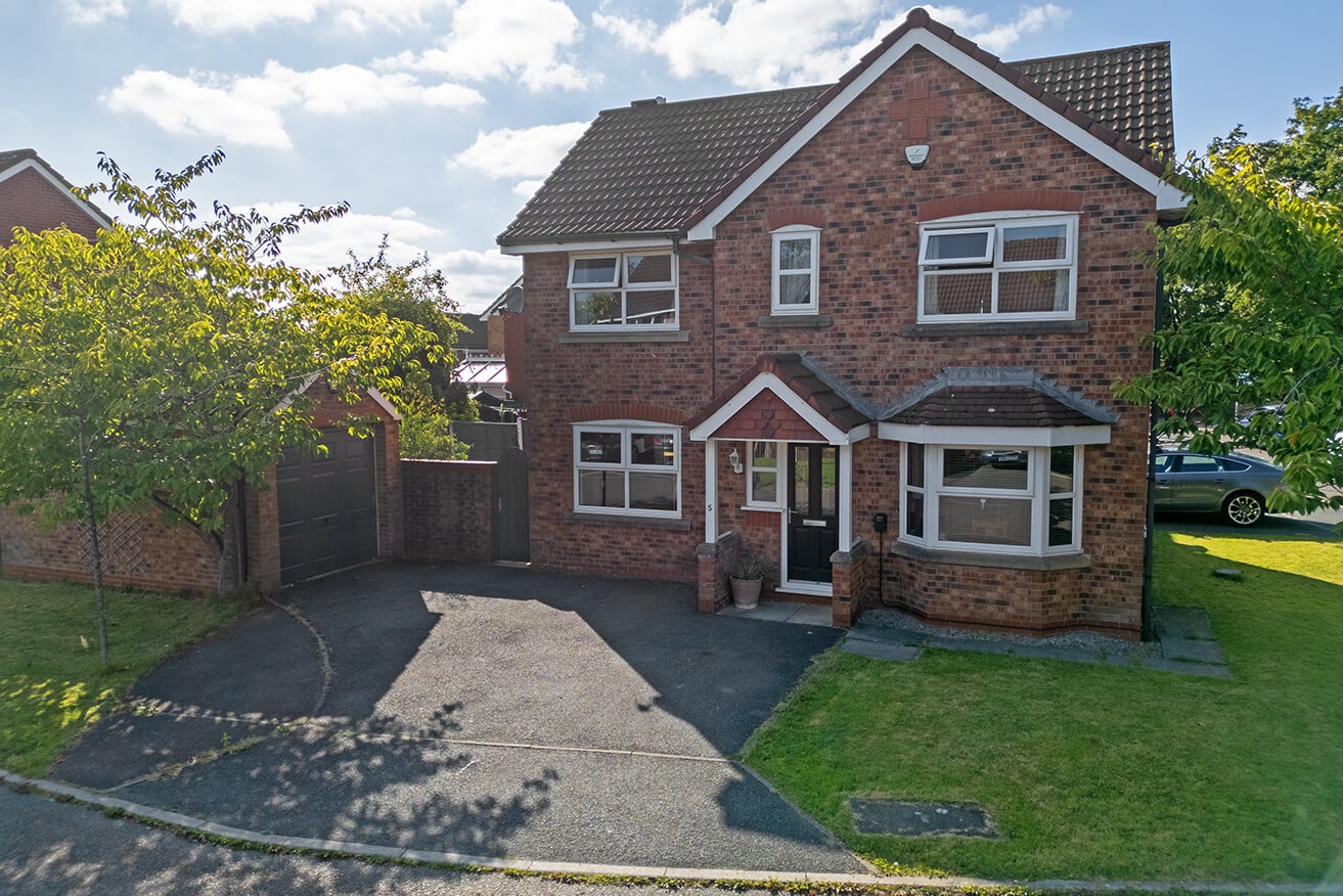 Winter Hill Close, Grimsargh, Lancashire, PR2