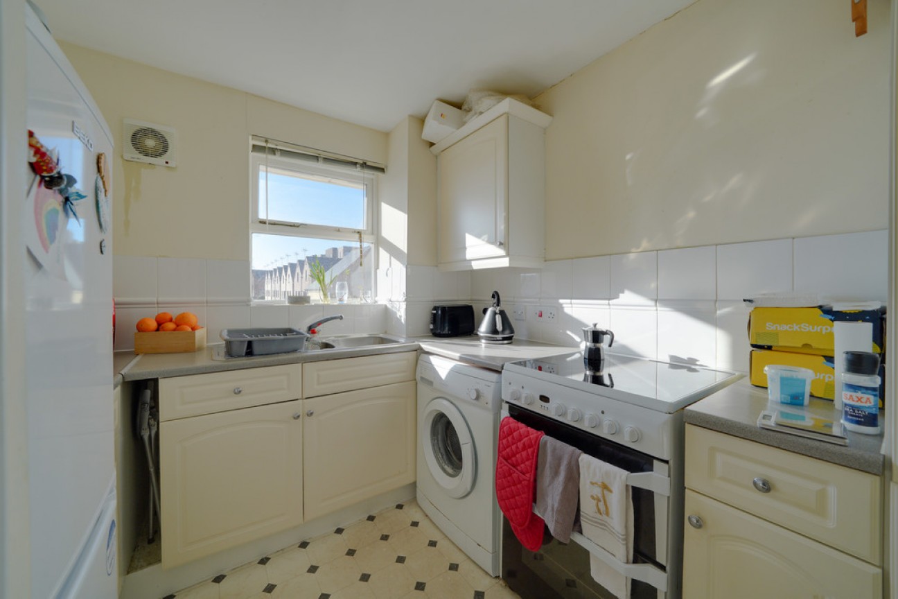 Winstanley Court, Cromwell Road, Cambridge, CB1