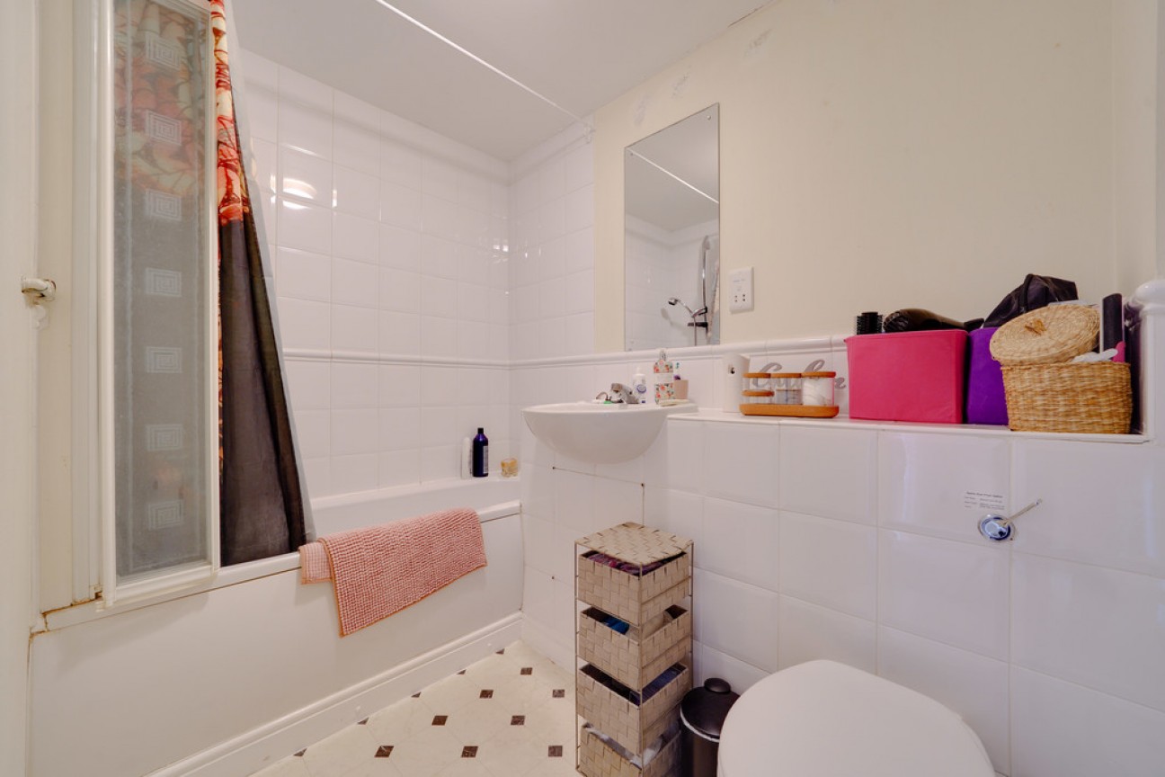 Winstanley Court, Cromwell Road, Cambridge, CB1