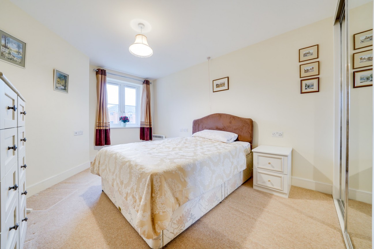 Goodes Court, Royston