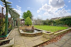 Grebe Way, St Neots, Cambridgeshire