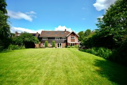 Little Staughton, Bedford